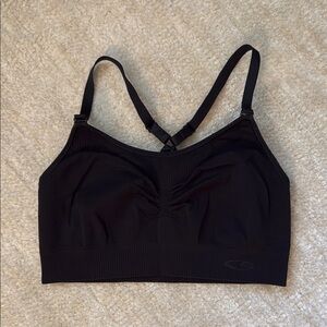 Black Seamless Women's Sports Bra